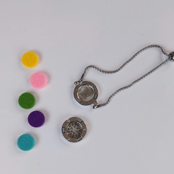 Aromatherapy Essential Oil Diffuser Bracelet - Picture 7 of 7
